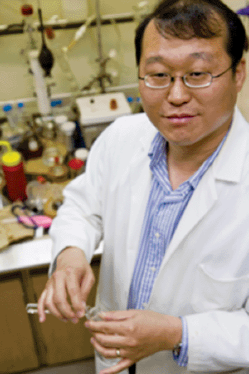 Image: Contributing author Dr. Jung-Mo Ahn (Photo courtesy of the University of Texas at Dallas).